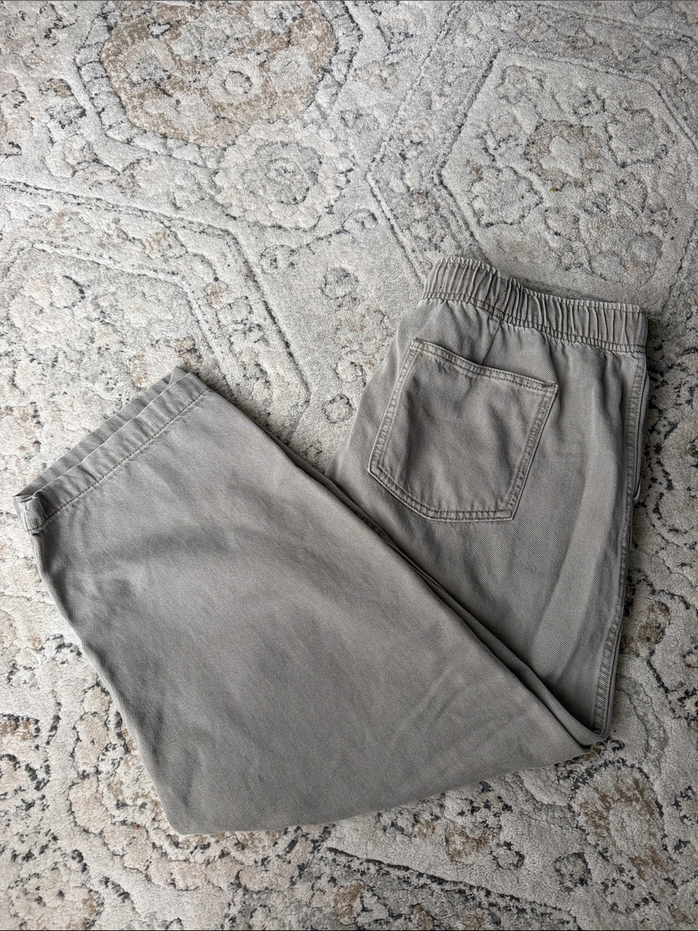 GAP Women's Pull On Barrel Elastic-Waist Pants in Light Taupe